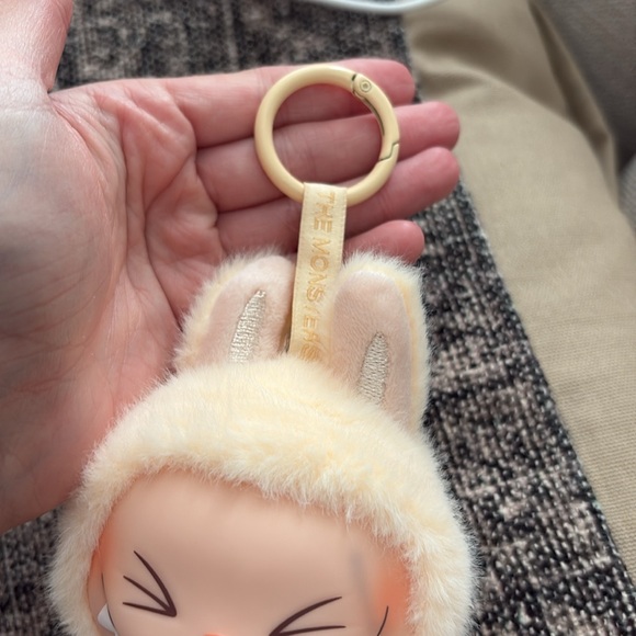 LABUBU - Picture 4 of 5